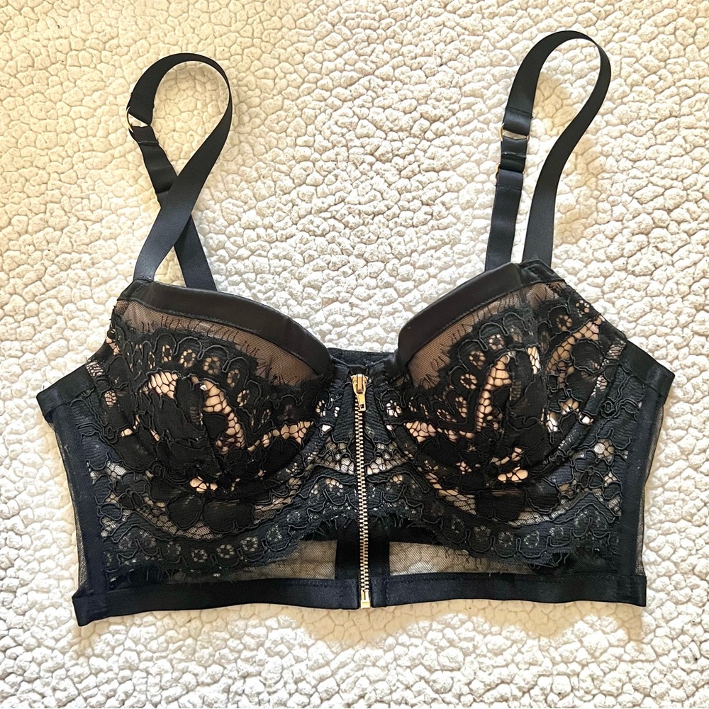Victoria Secret Black lace lined bra